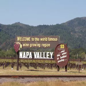 Famous sign in Napa Valley welcoming people to the region
